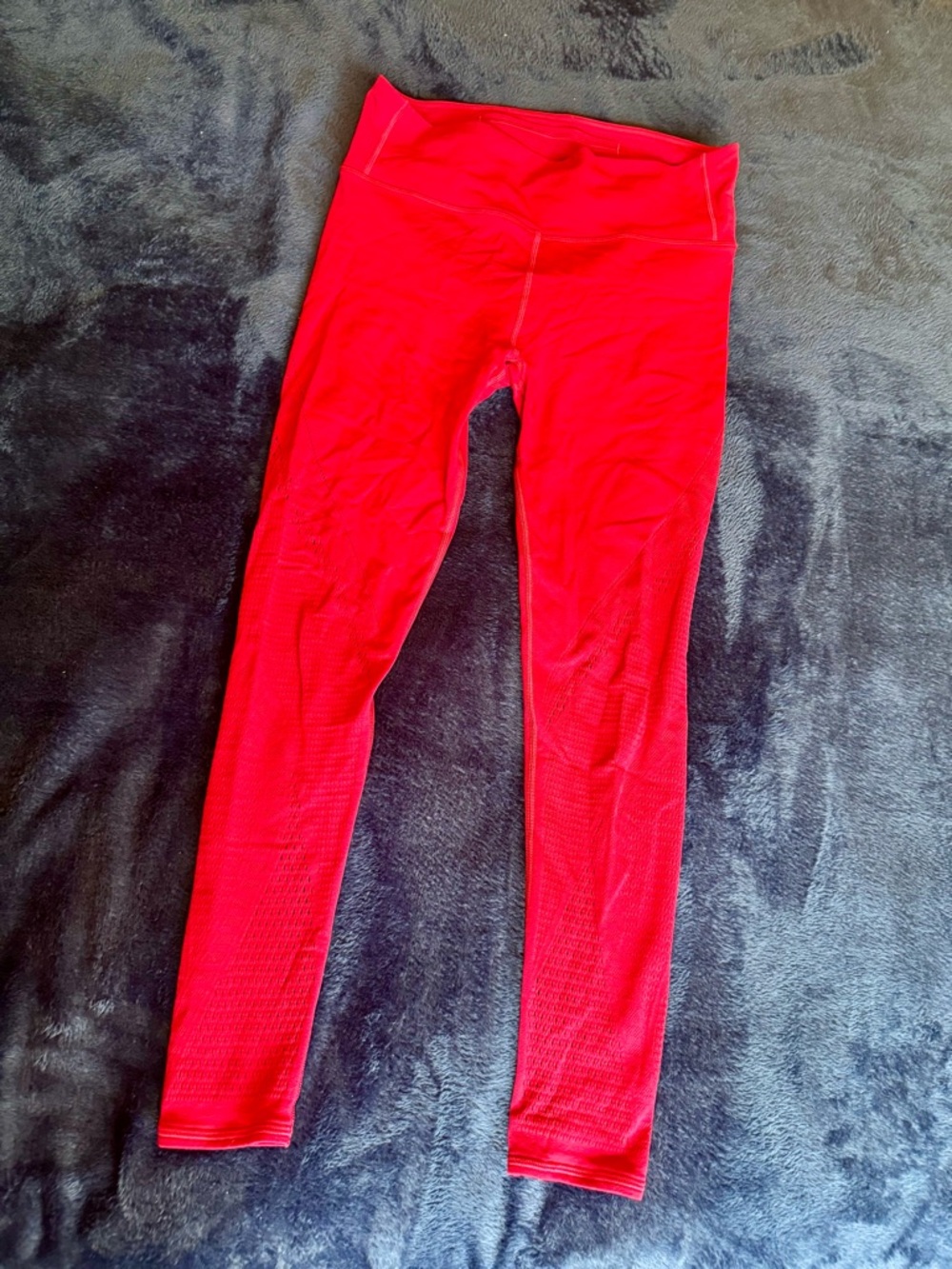 EUC Hot pink Lululemon leggings, size 10